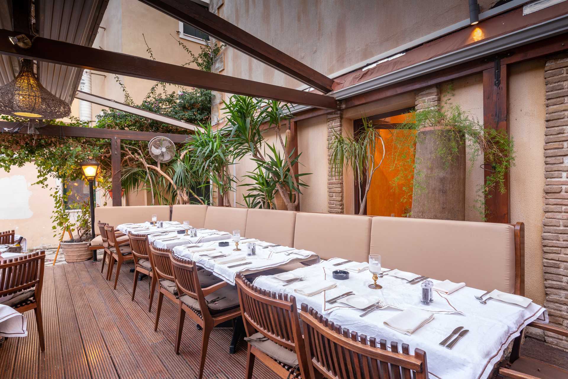 Restaurant Castello in het hotel Acropol in Parga, Griekenland.