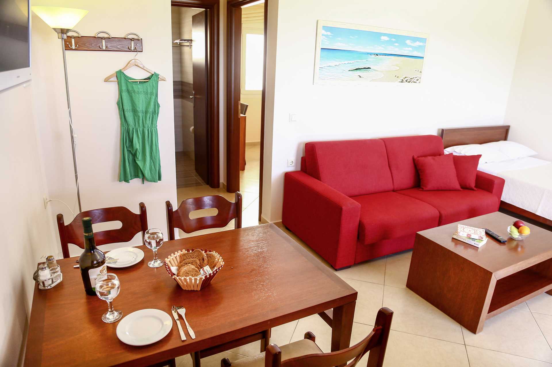 Deluxe tweekamerappartement in Hotel Alea in Parga, Griekenland.