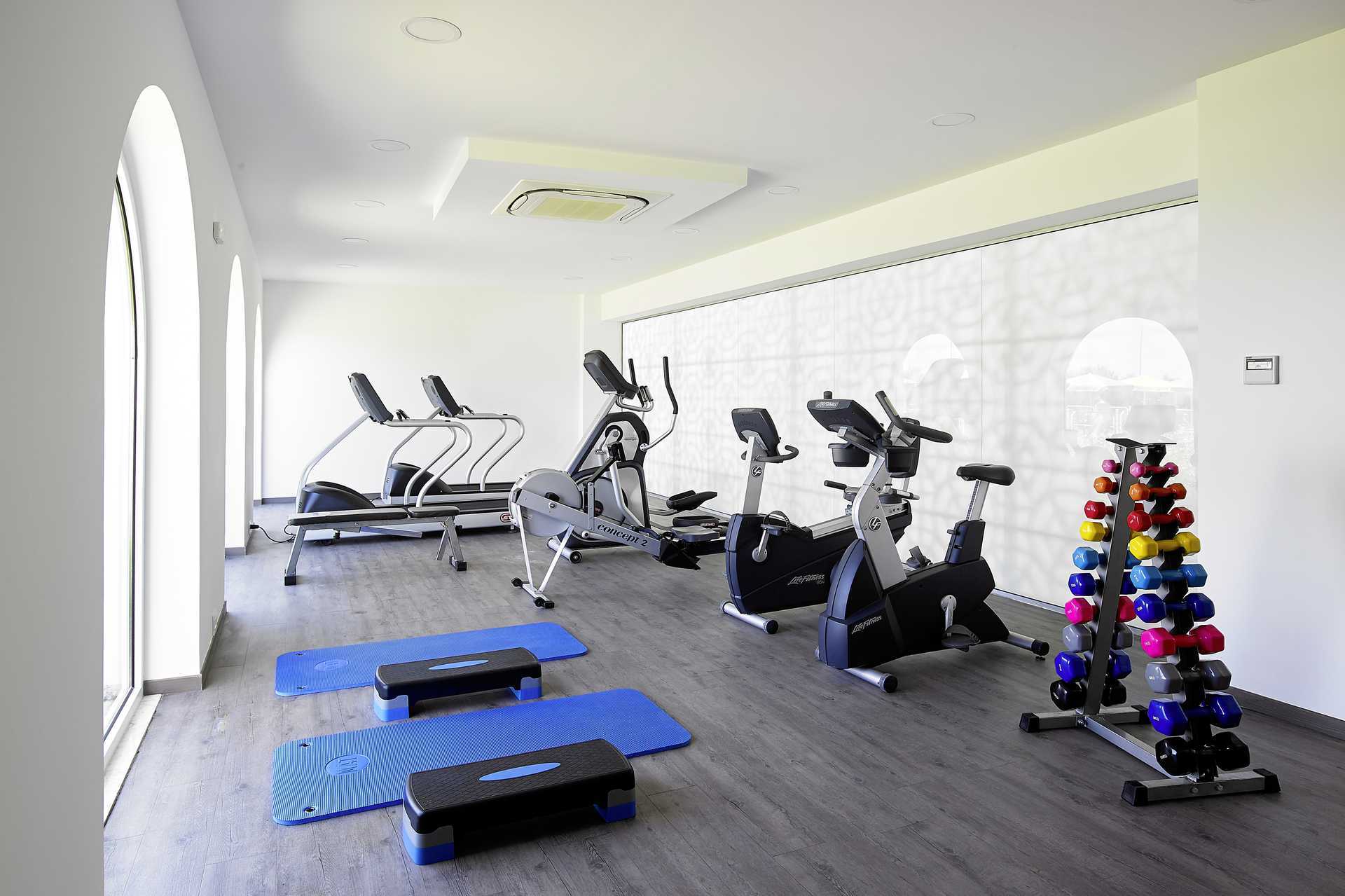 Fitnessruimte in Anemos Luxury Grand Resort in Georgiopolis op Kreta.