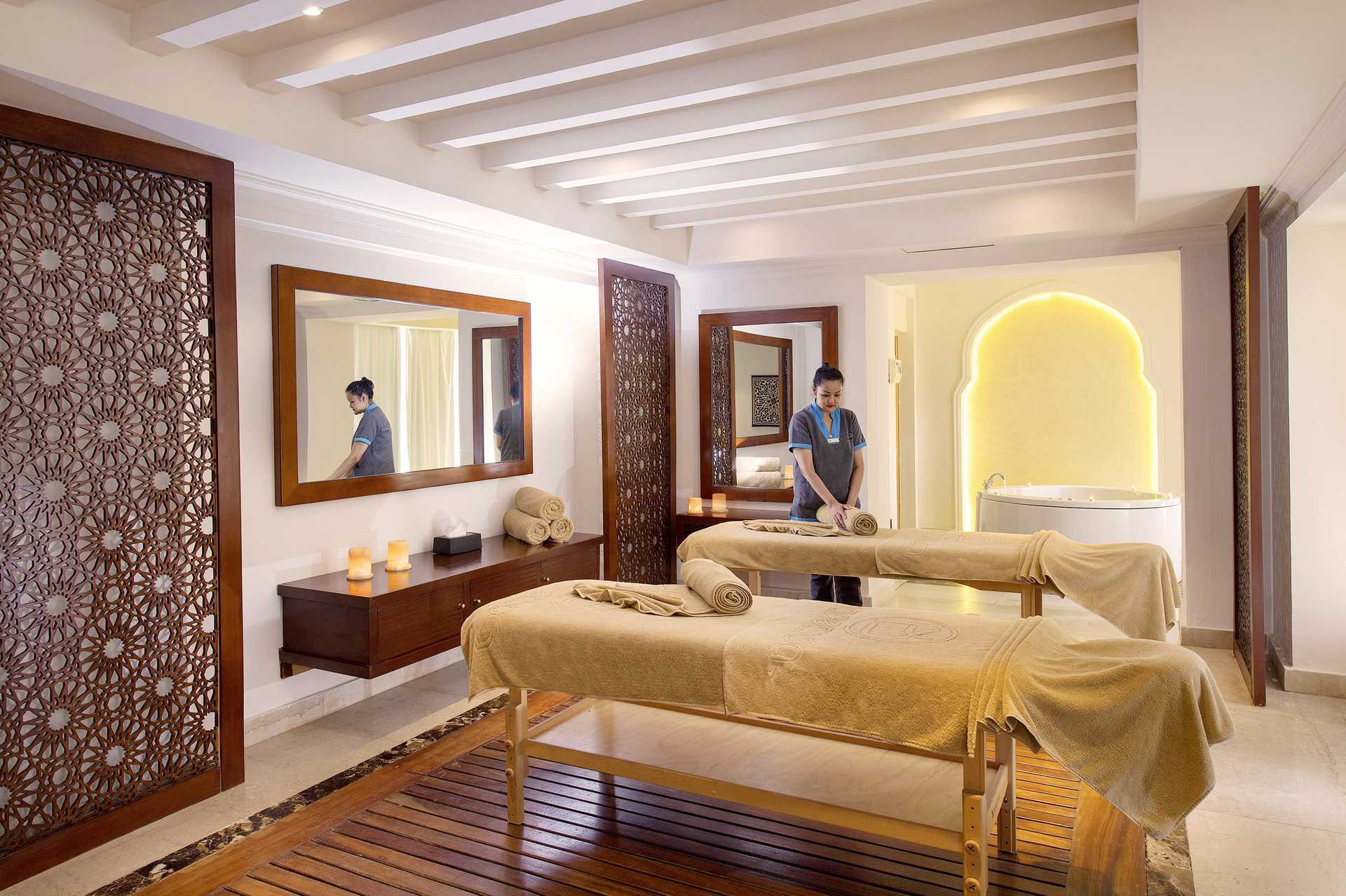 Massage in hotel Baron Palace Resort in Sahl Hasheesh, Egypte.
