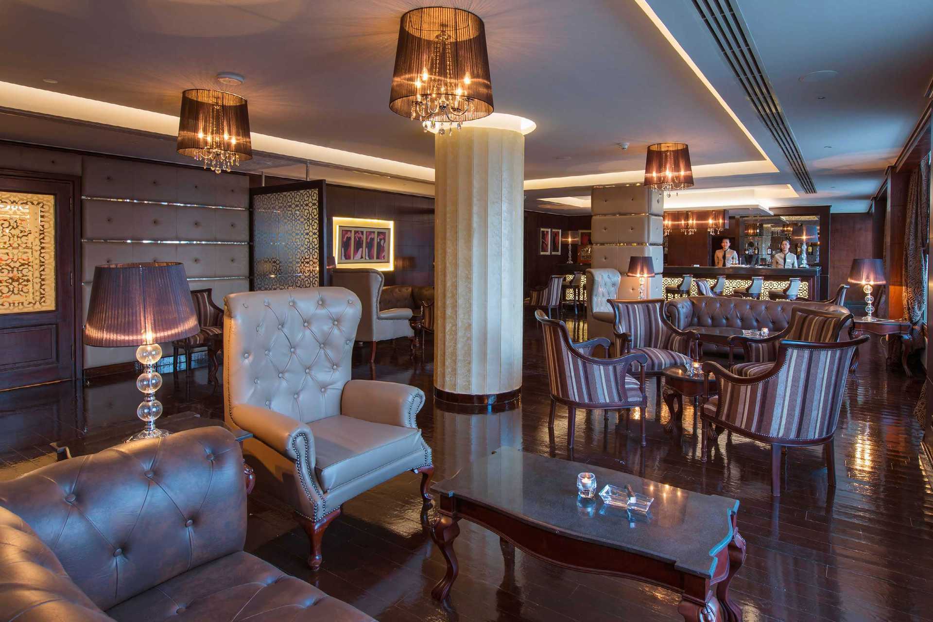 De Niche Bar in het Hotel Baron Palace Resort in Sahl Hasheesh, Egypte.