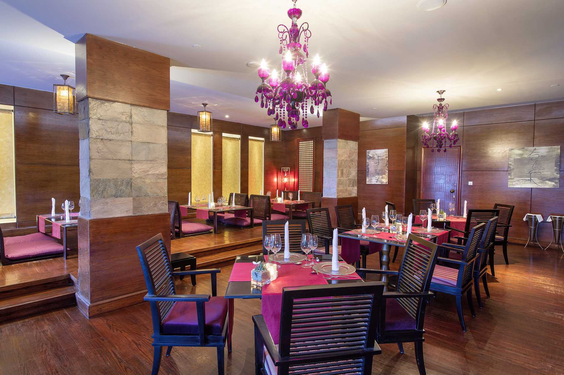 Restaurant in Hotel Baron Palace Resort in Sahl Hasheesh, Egypte.