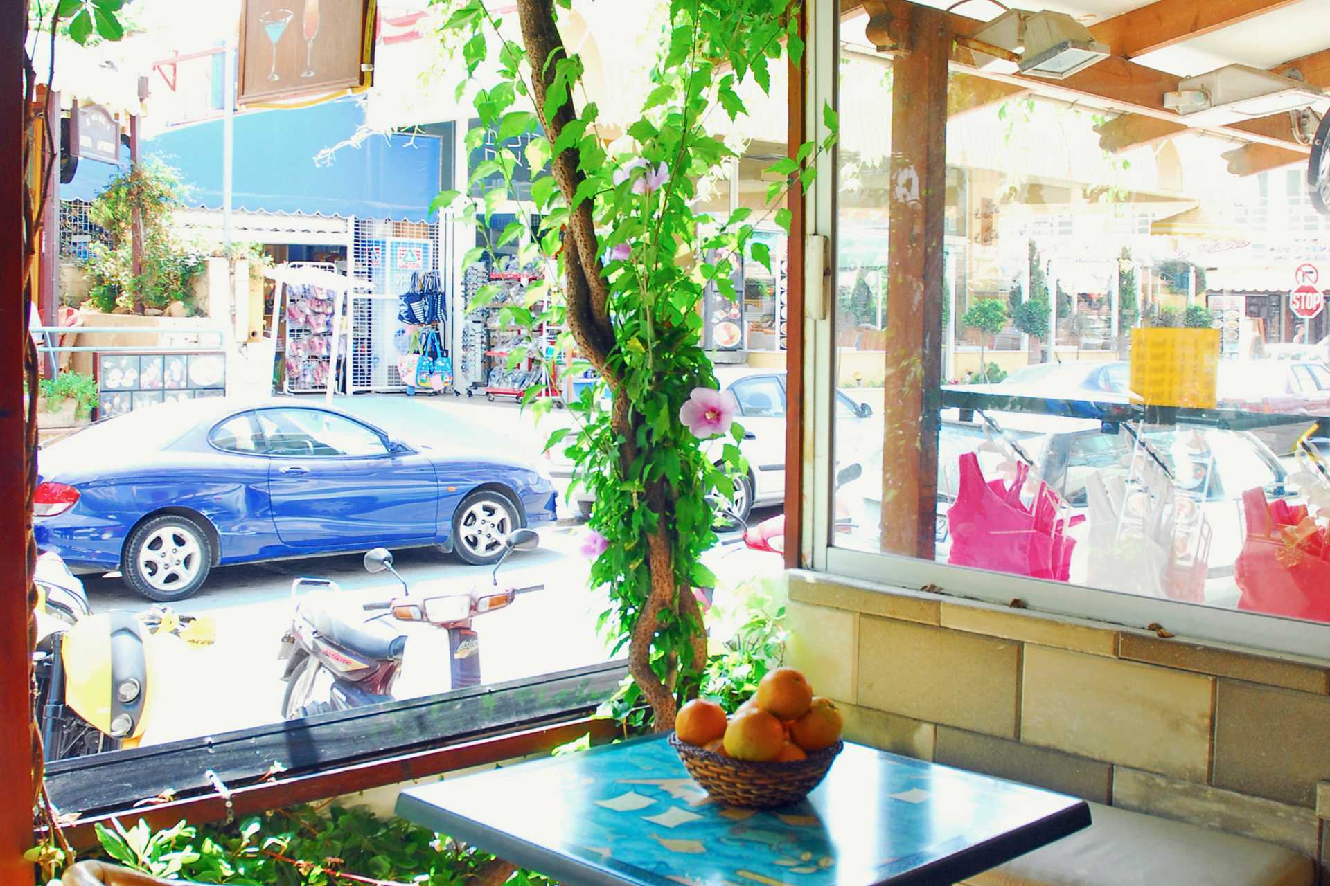 Hotel Carina in Rhodos-stad, Griekenland.