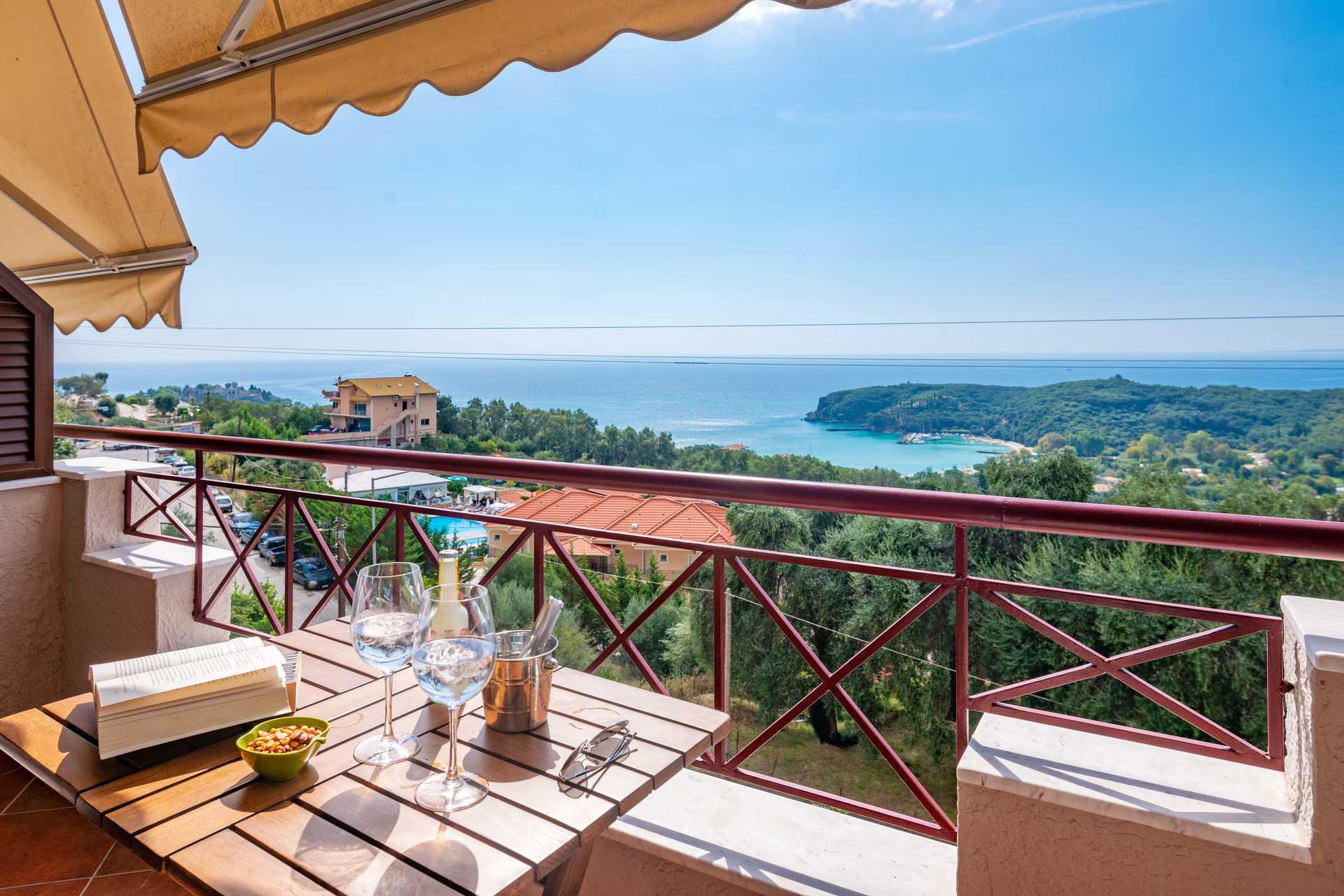 Deluxe suite in Hotel Panorama in Parga, Griekenland.