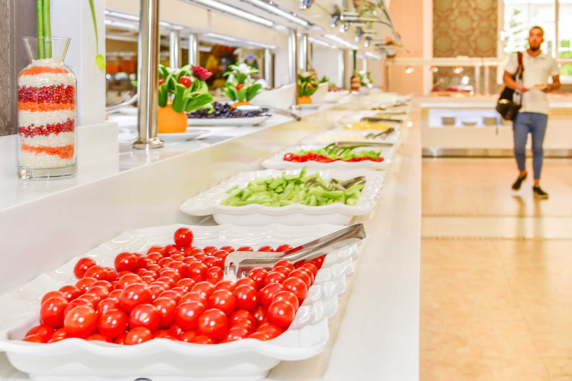 Restaurant in het Fafa Premium hotel aan de Rivièra van Durrës in Albanië.