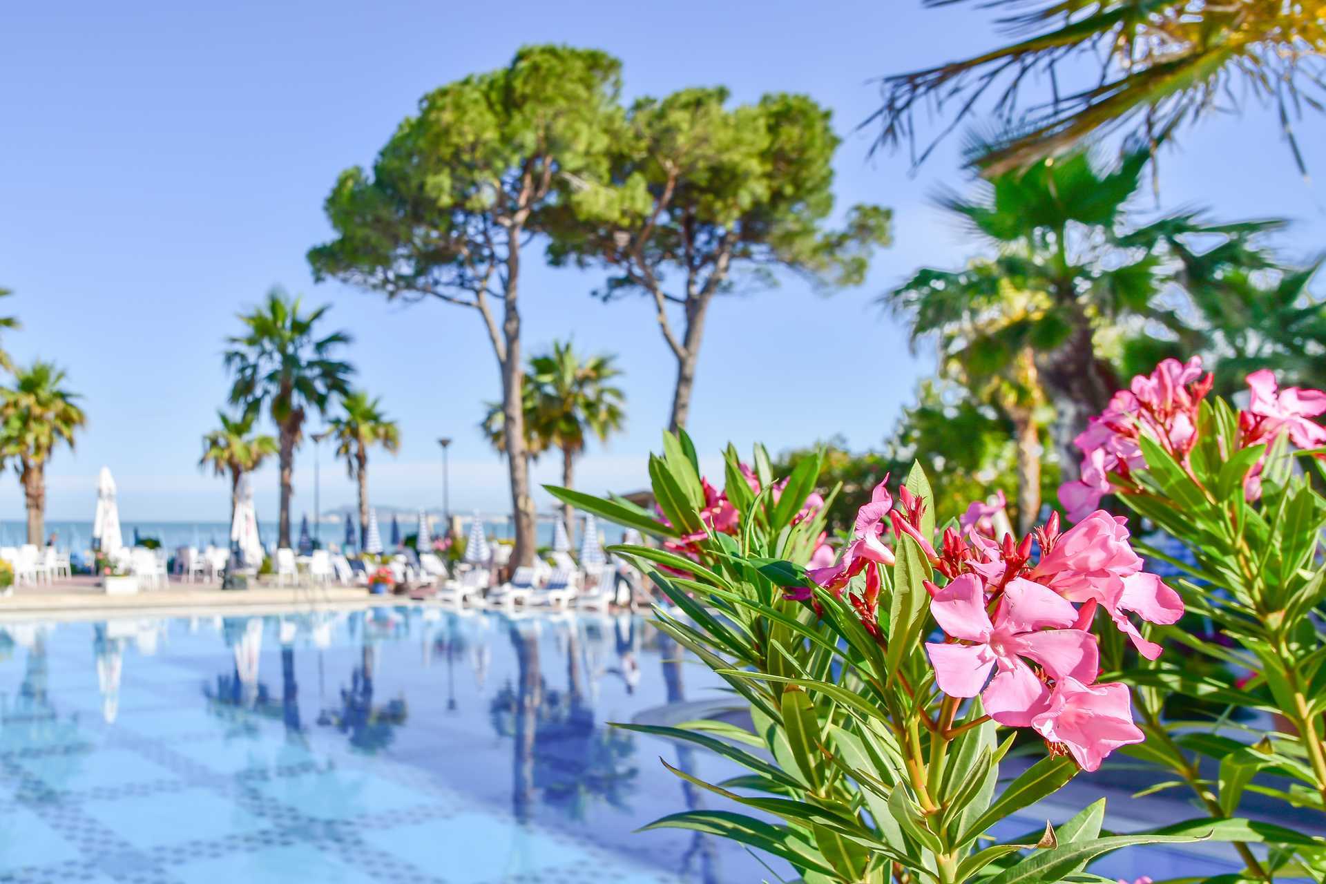 Hotel Fafa Premium aan de Rivièra van Durrës in Albanië.