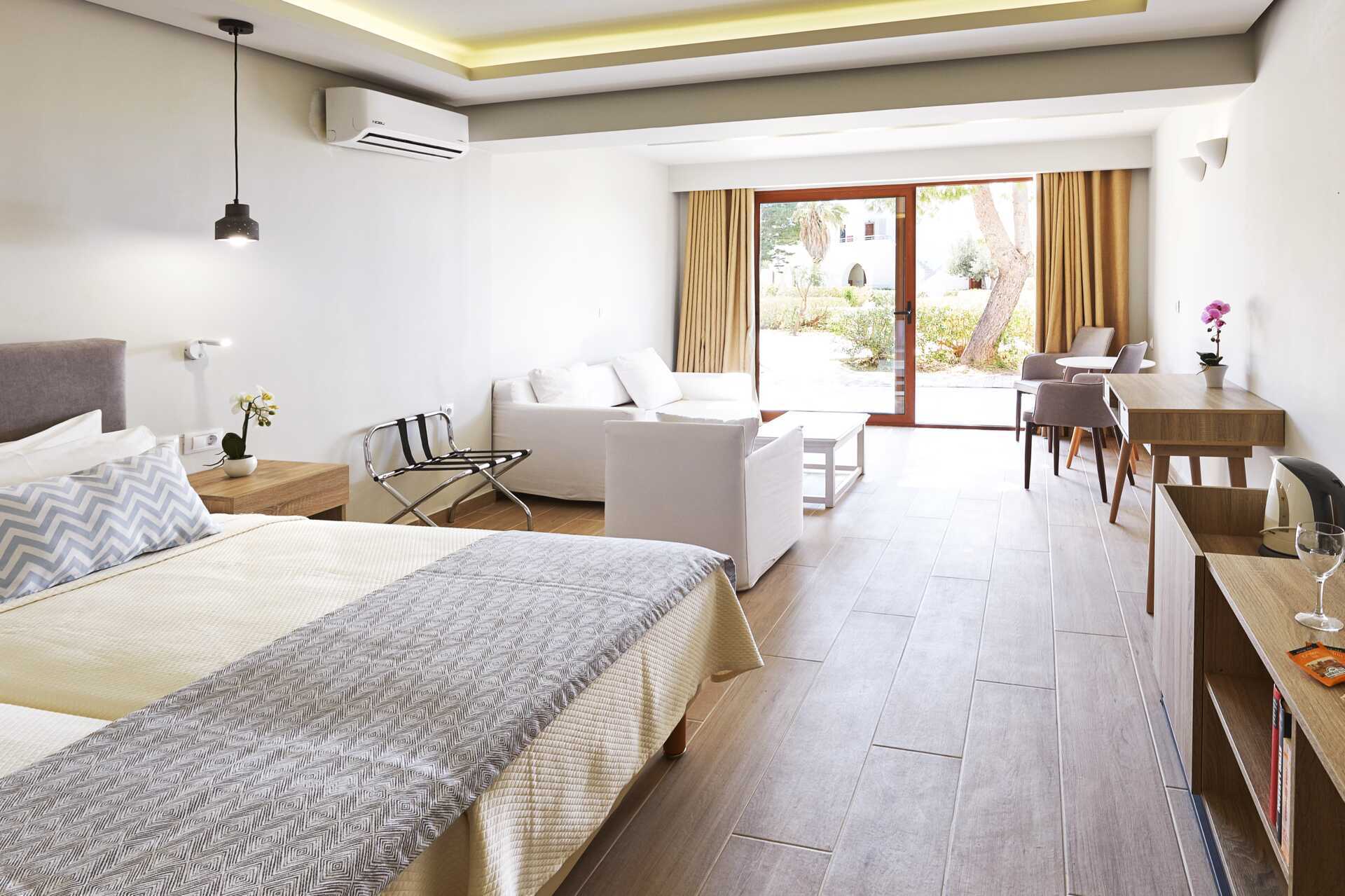 Familiekamer in het Almyra Hotel &amp; Village in Ierapetra op Kreta, Griekenland.