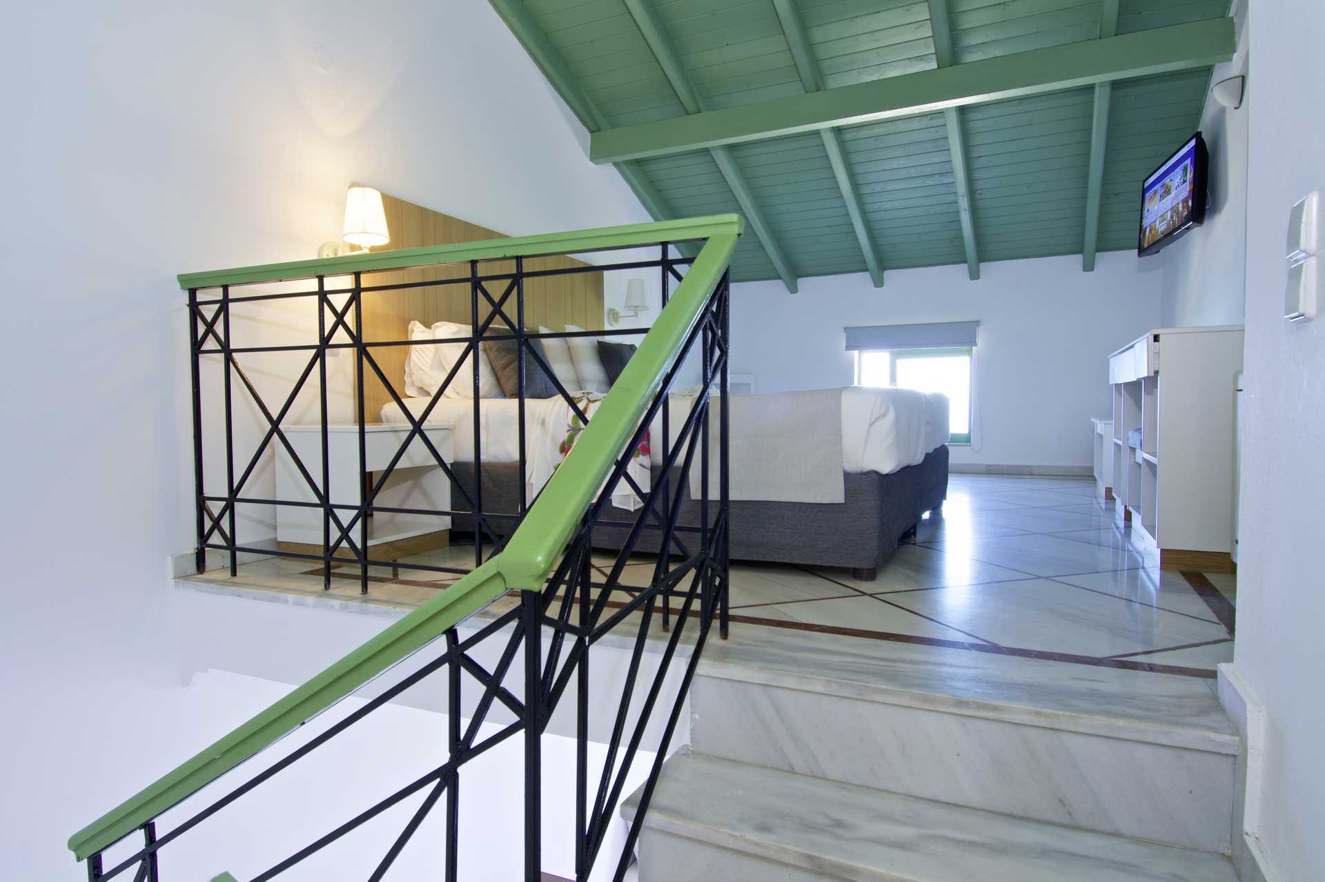 Familiekamer in het Samaina Inn hotel in Karlovassi op Samos.