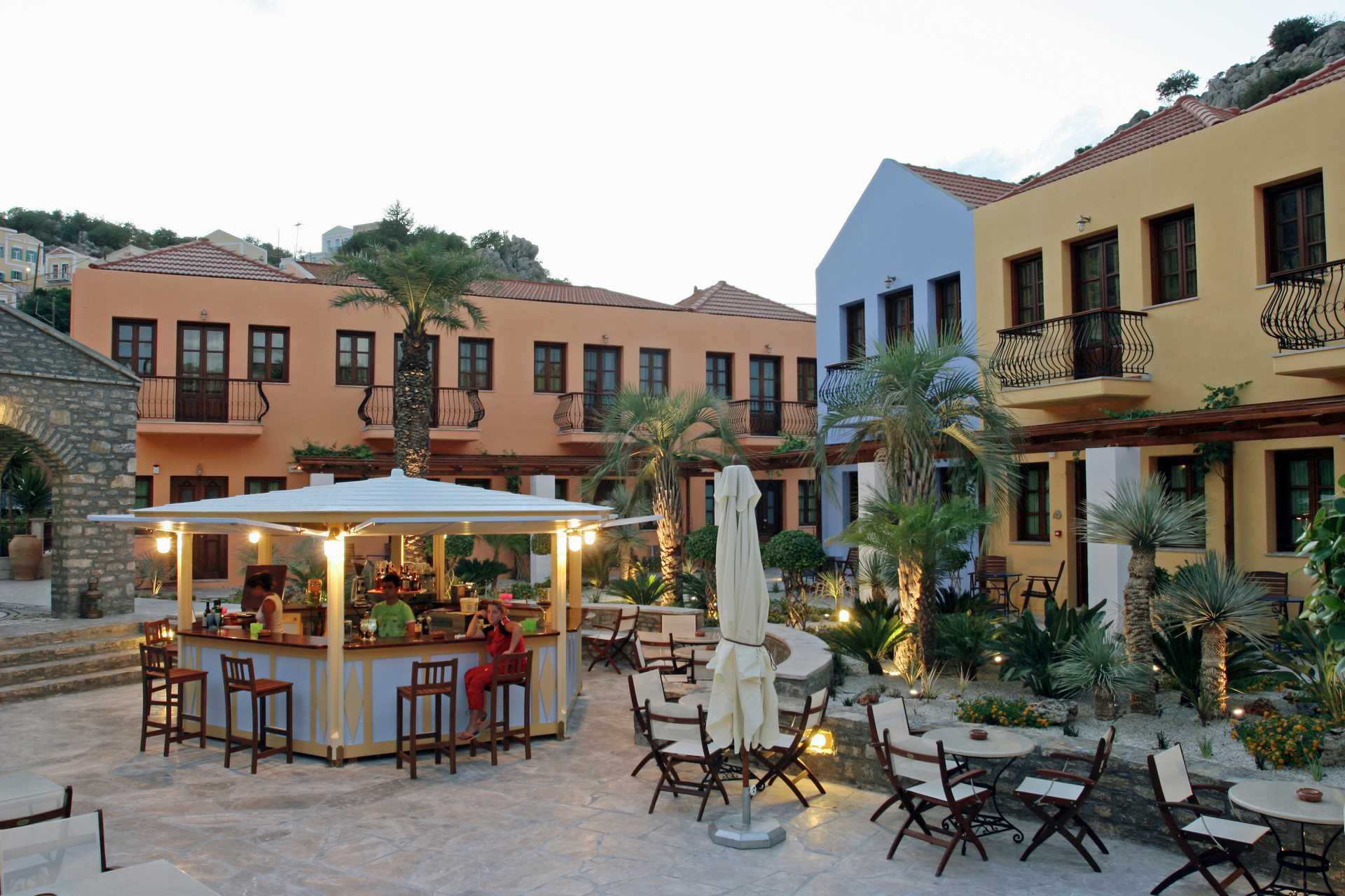 Hotel Iapetos Village op Symi, Griekenland.