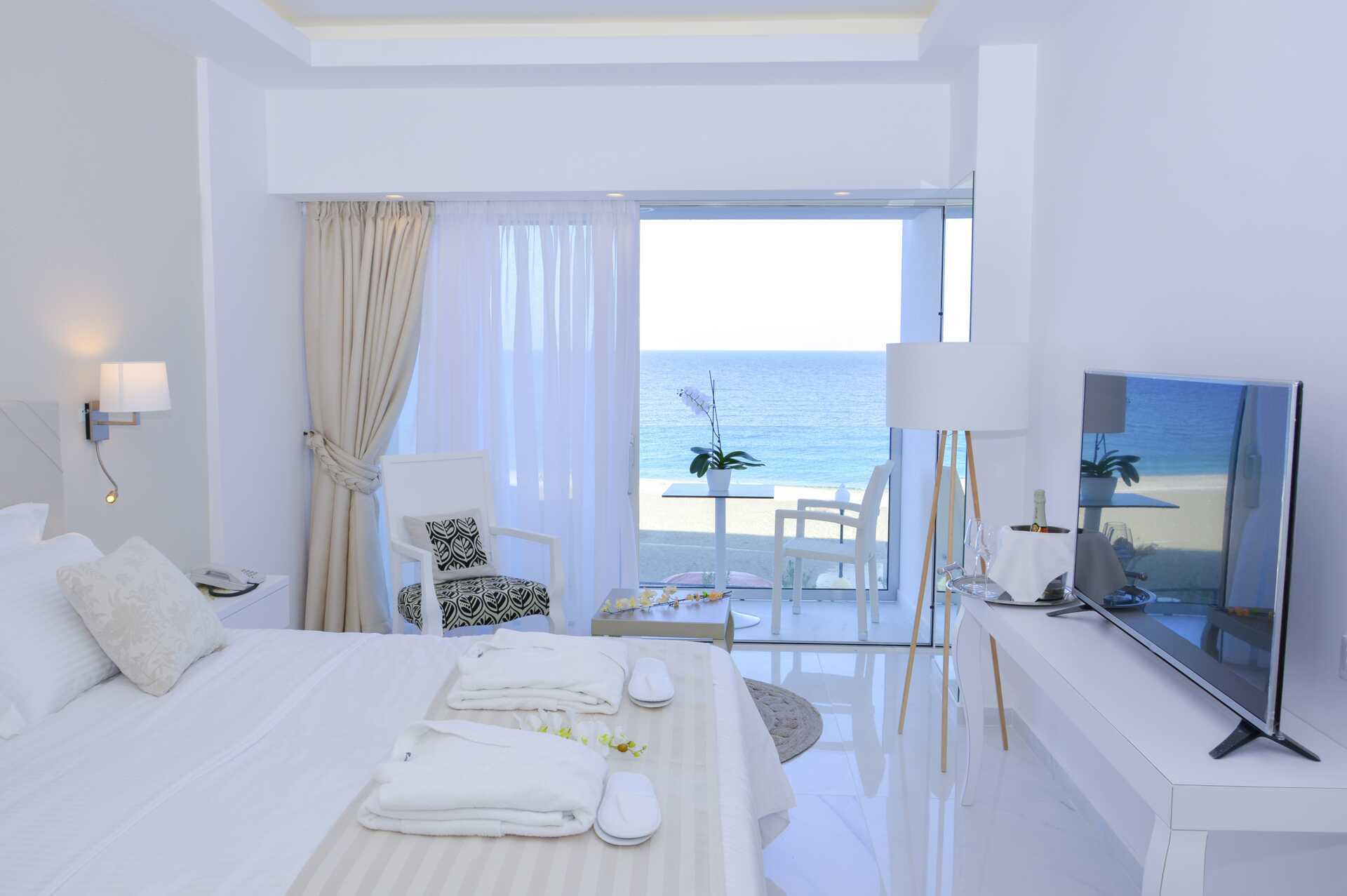 Tweepersoonskamer in hotel Ibiscus in Rhodos-stad, Griekenland.