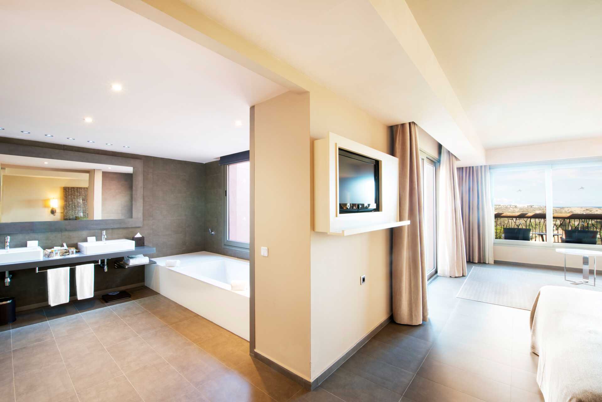 Junior suite in het Lopesan Baobab Resort in Meloneras, Gran Canaria.