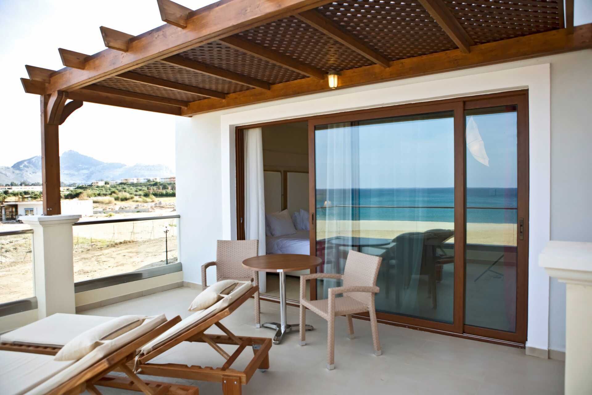 Junior suite in hotel Mythos Beach, Rhodos.