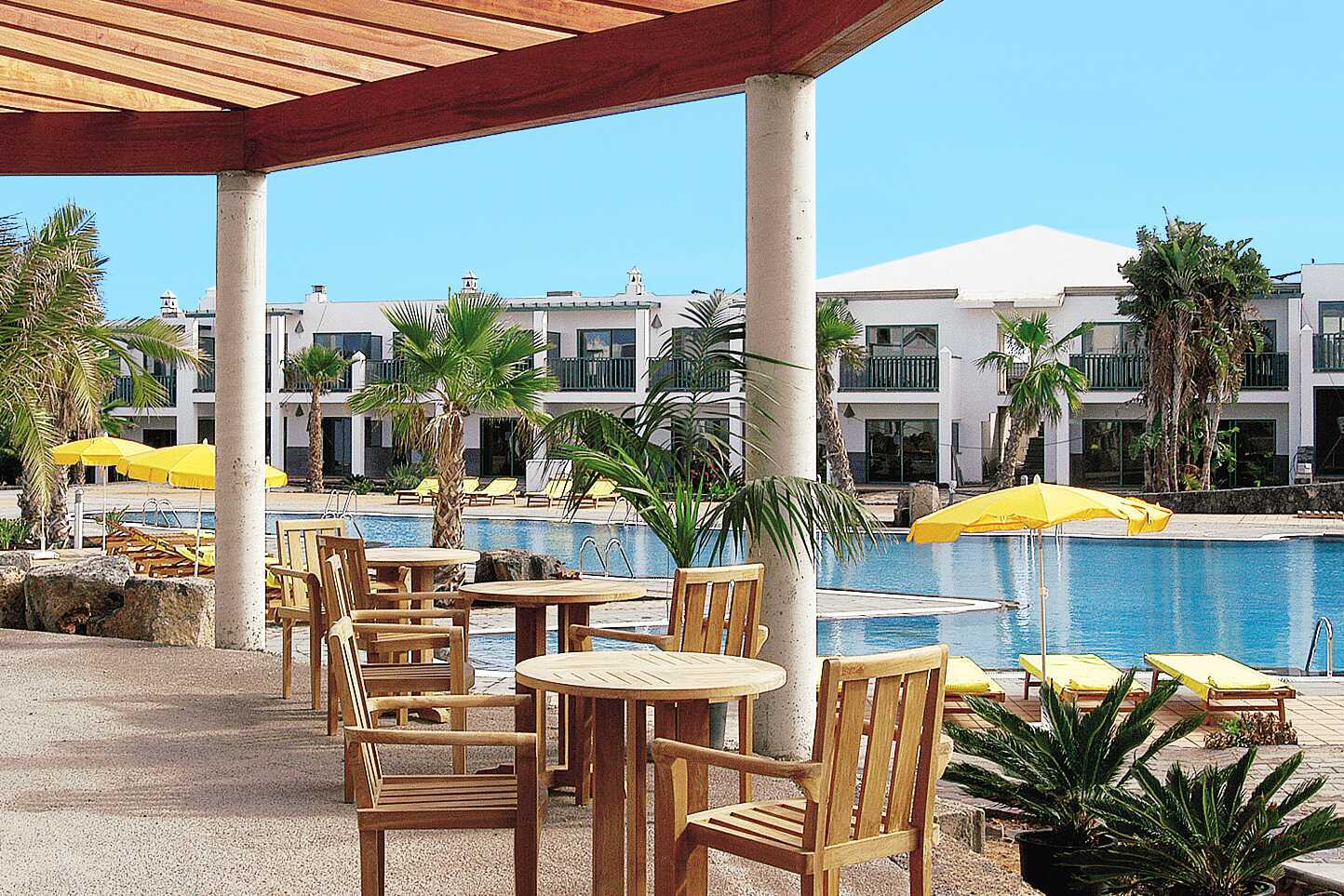 Poolrestaurant in Las Marismas op Fuerteventura, Canarische Eilanden.