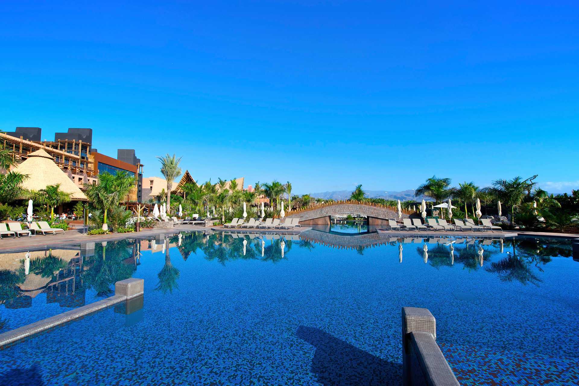 Zwembad bij Lopesan Baobab Resort in Meloneras, Gran Canaria.