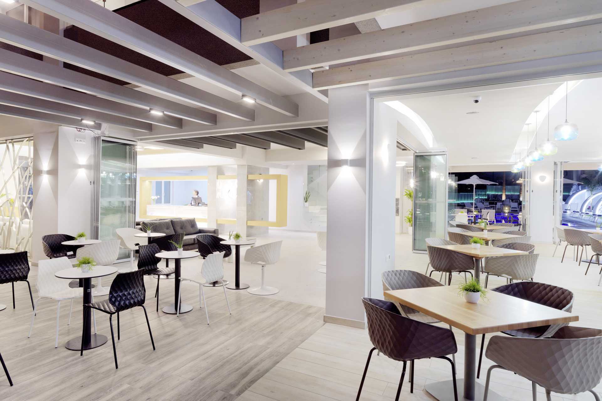 Restaurant in hotel Melrose in de stad Rethymnon op Kreta, Griekenland.