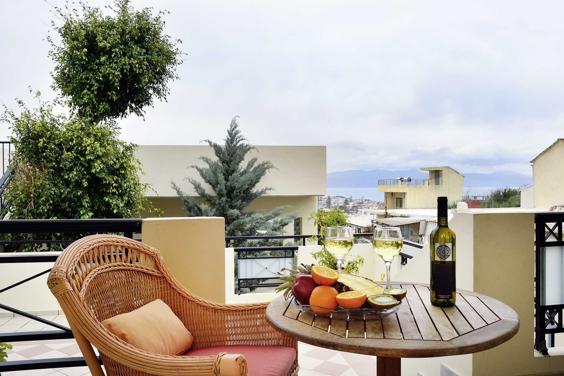 Tweekamerappartement in Hotel Mythos Platanias op Kreta.