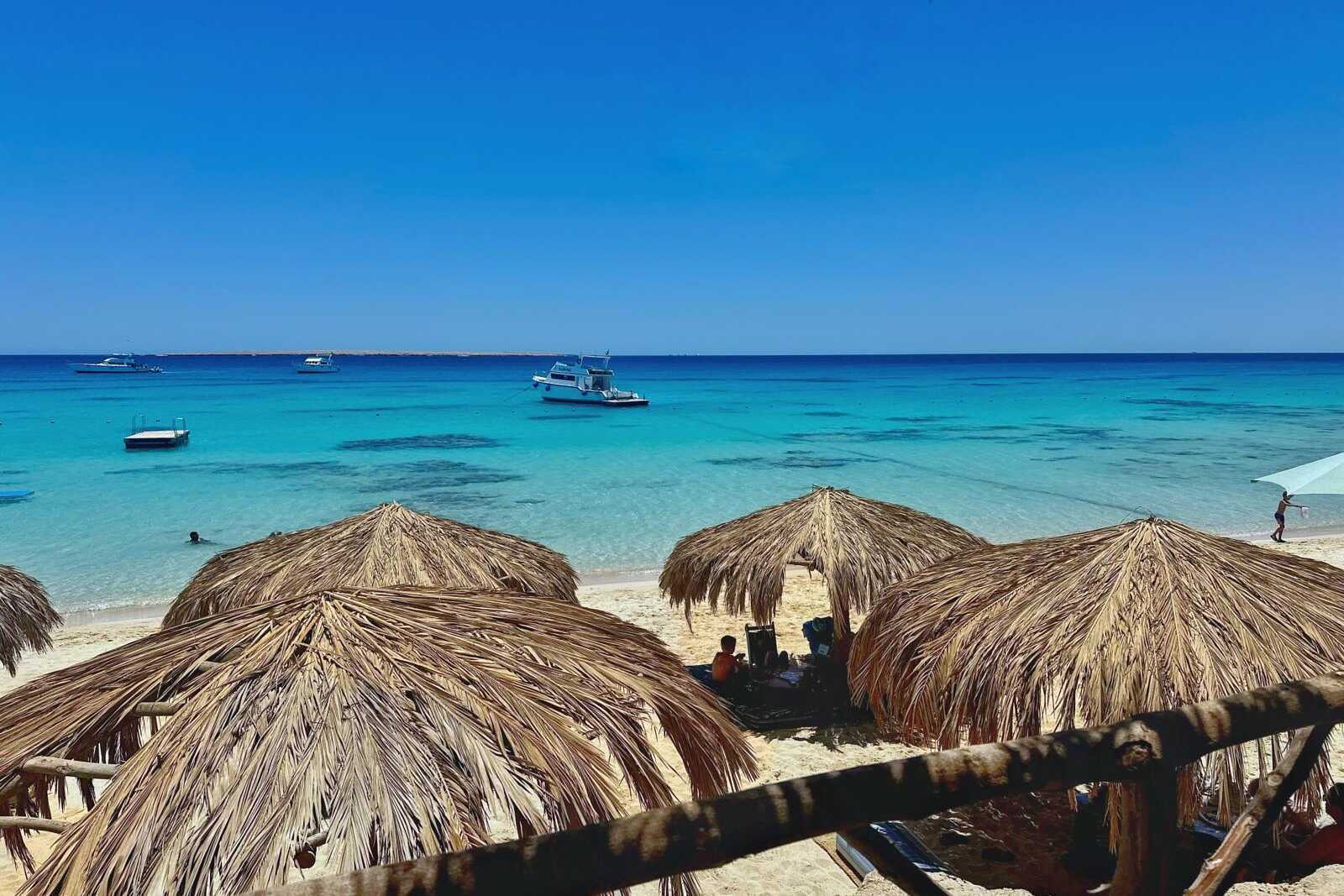 Paradise Beach Mahmya