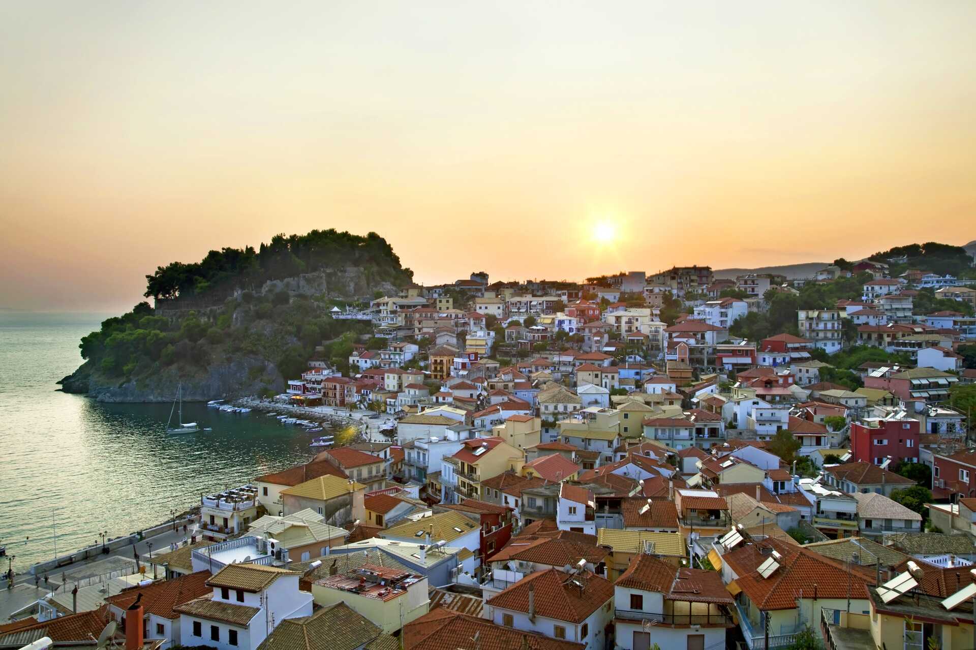 Parga by night - op eigen gelegenheid