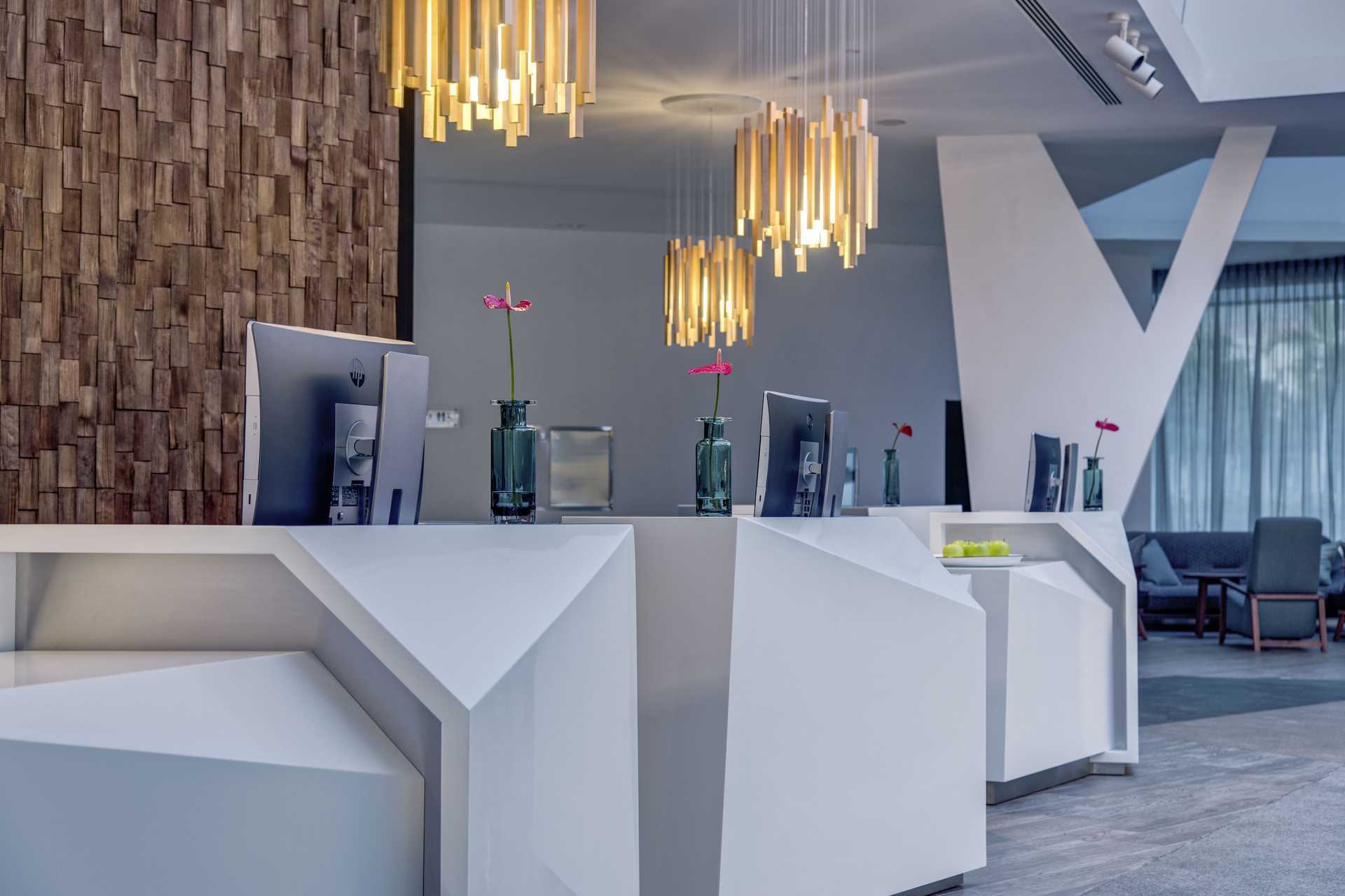 De receptie in het Radisson Blu Resort & Spa in Puerto de Mogán op Gran Canaria.