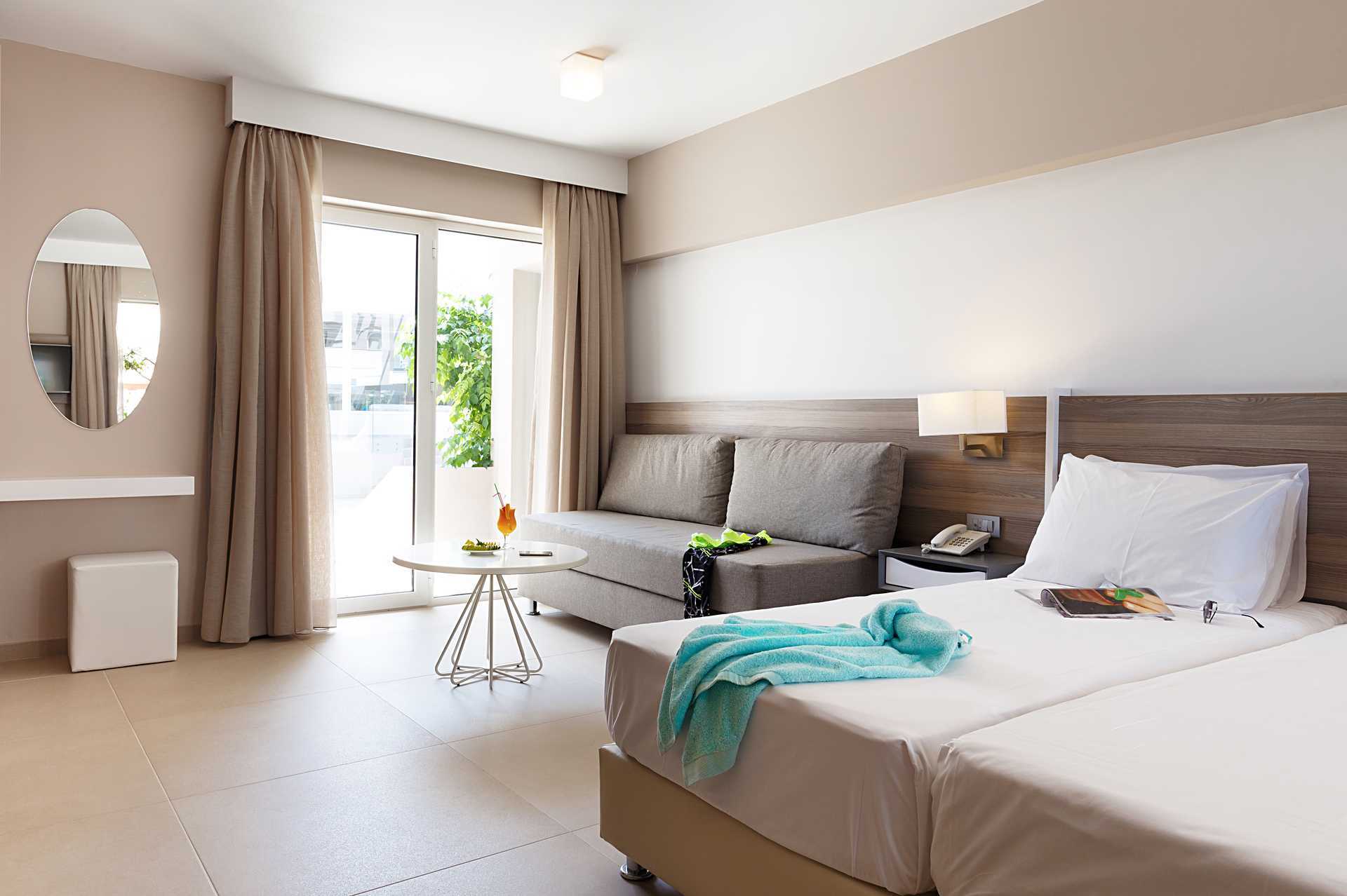 Studio in hotel Santa Helena Beach in Platanias op Kreta, Griekenland.
