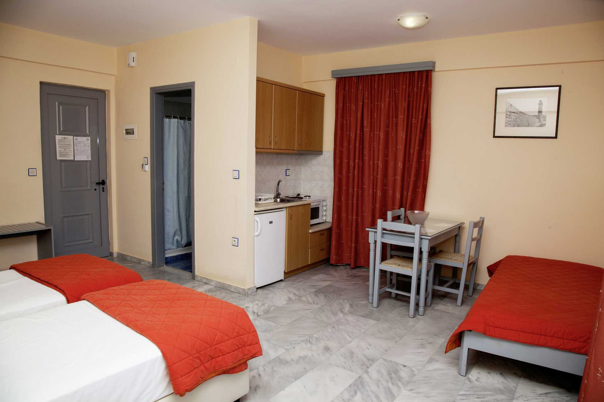 Studio op de begane grond van hotel Marel in Rethymnon, Kreta.