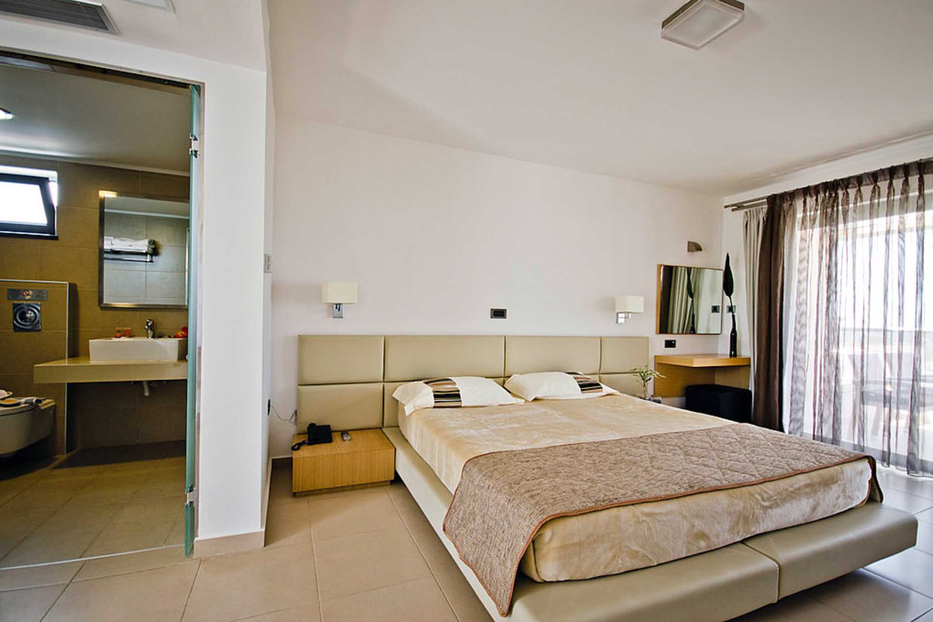 Studio op de begane grond van hotel Summertime in Platanias, Kreta.