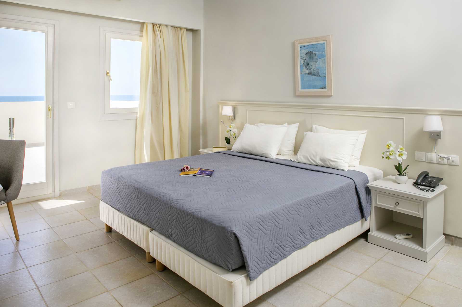 Tweekamerappartement in het Almyra Hotel & Village in Ierapetra op Kreta, Griekenland.