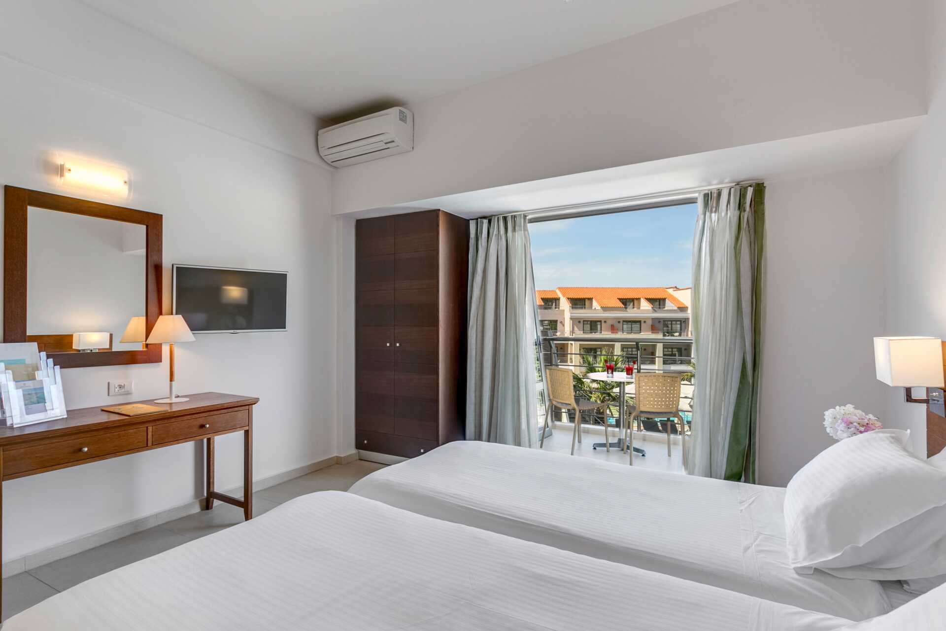 Tweekamerappartement op de eerste verdieping van het Casa di Porto Hotel op Kreta, Griekenland.
