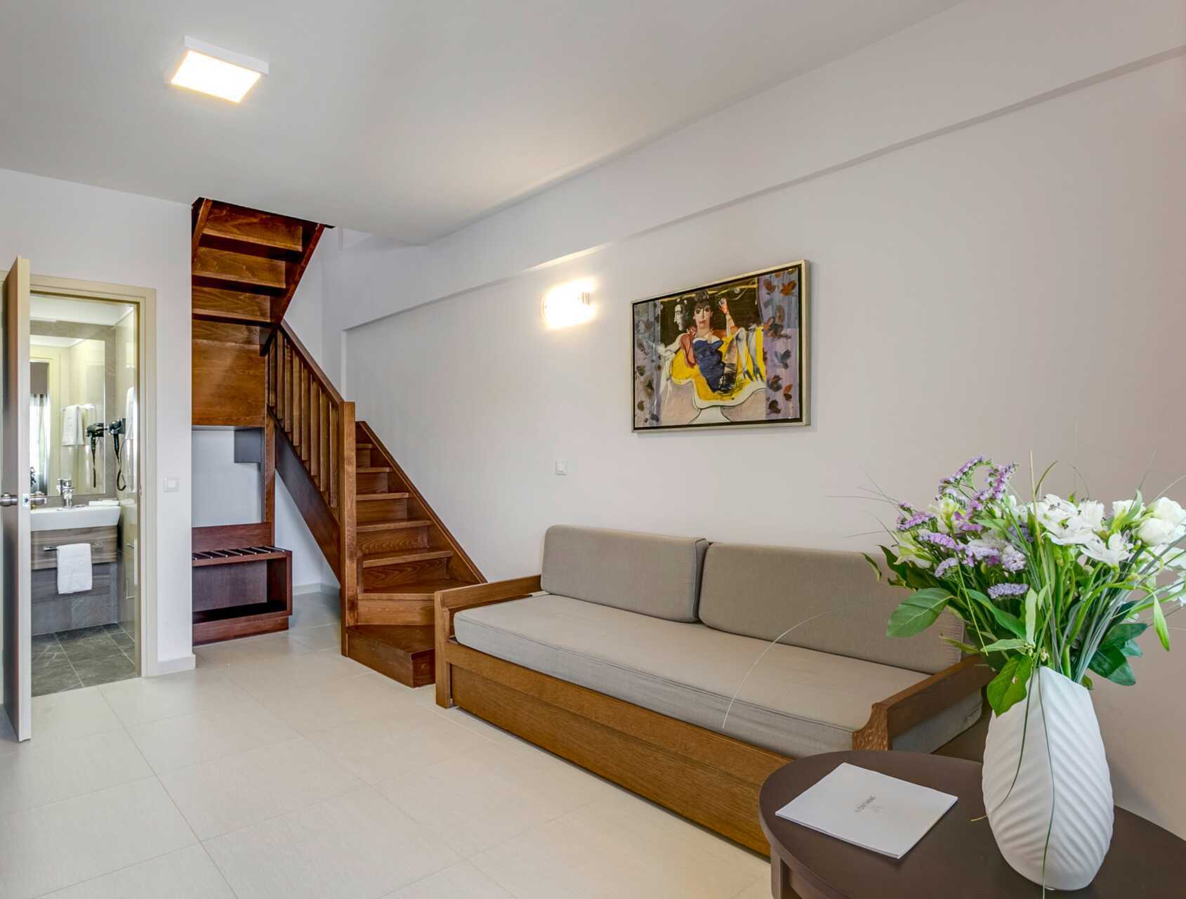 Tweekamerappartement op de eerste verdieping van het Casa di Porto Hotel op Kreta, Griekenland.