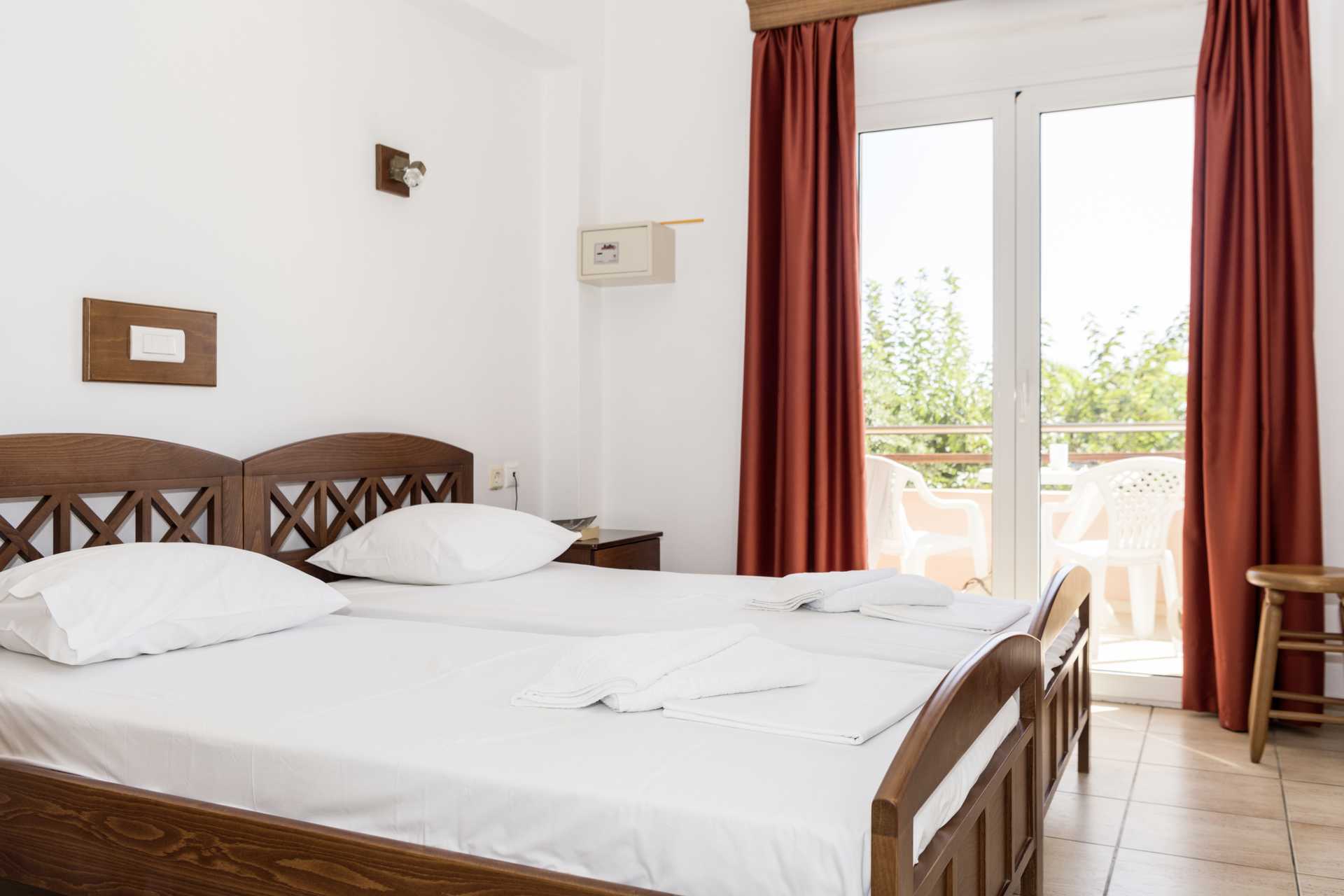 Tweepersoonskamer in het Aquamar hotel op Kreta, Griekenland.