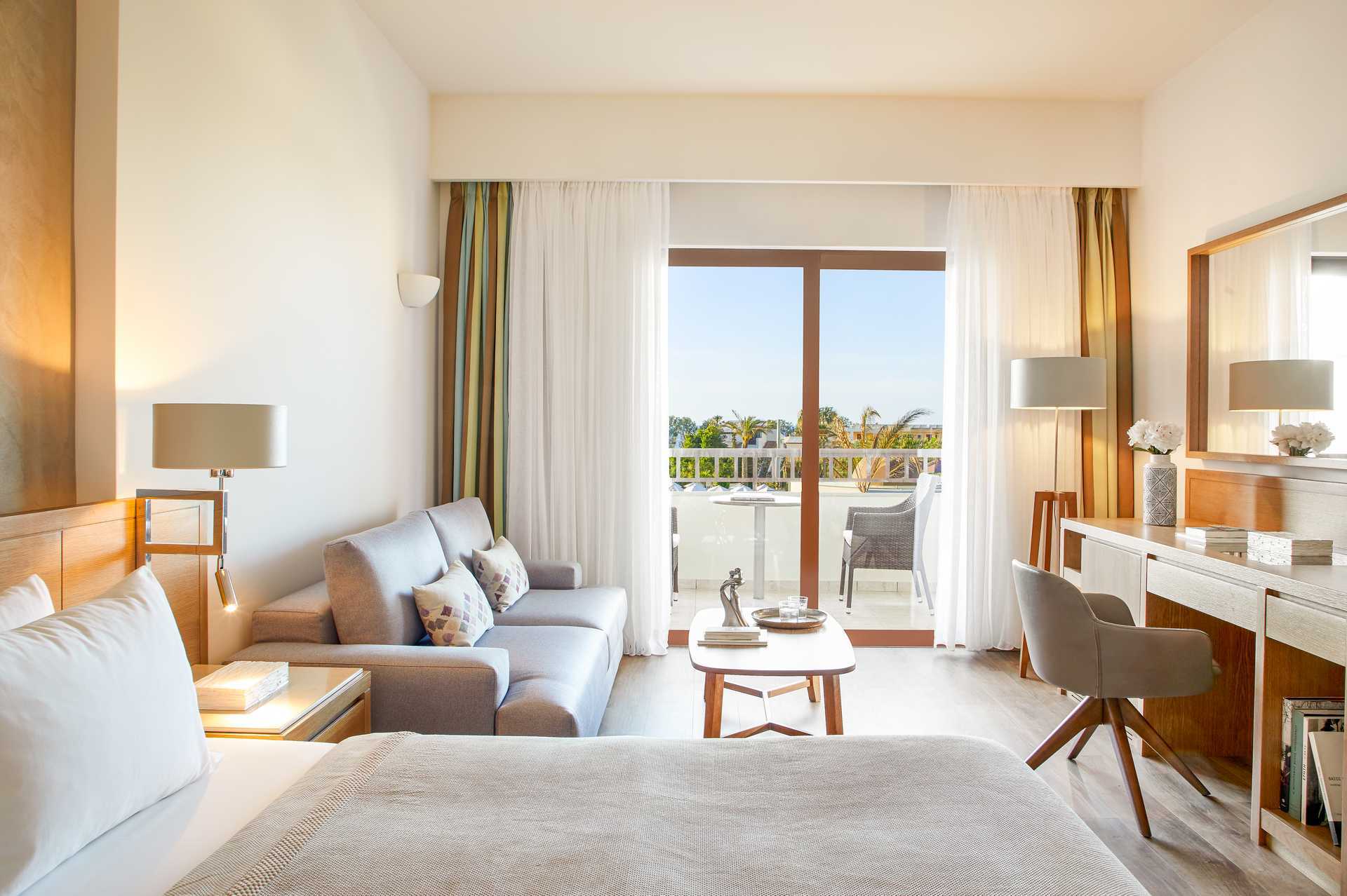 Tweepersoonskamer in Hotel Minoa Palace resort &amp; Spa in Platanias op Kreta, Griekenland.
