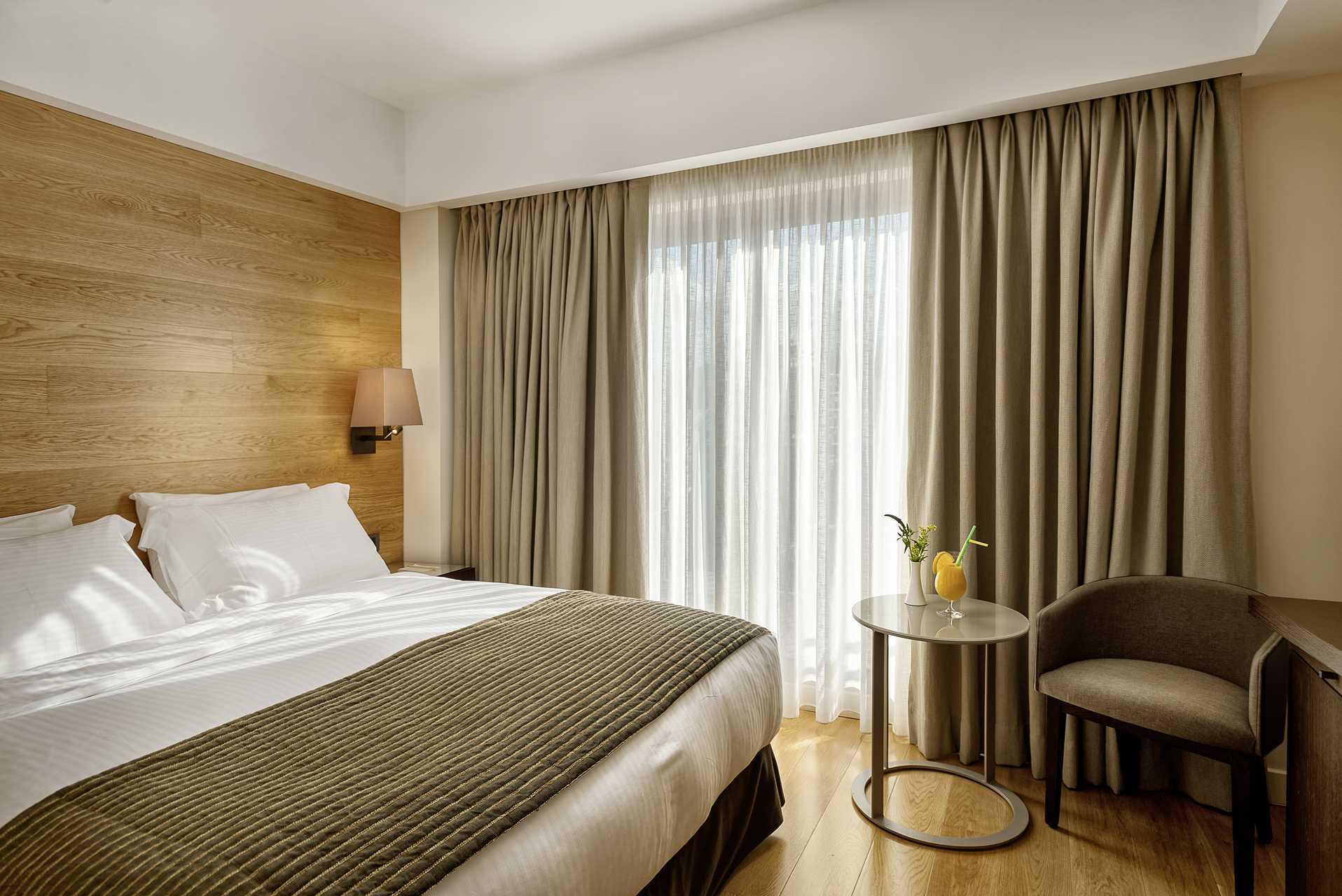 Tweepersoonskamer in hotel Samaria in Chania, Kreta.