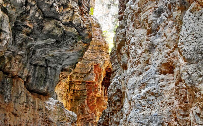 Wandeling door de Imbros kloof